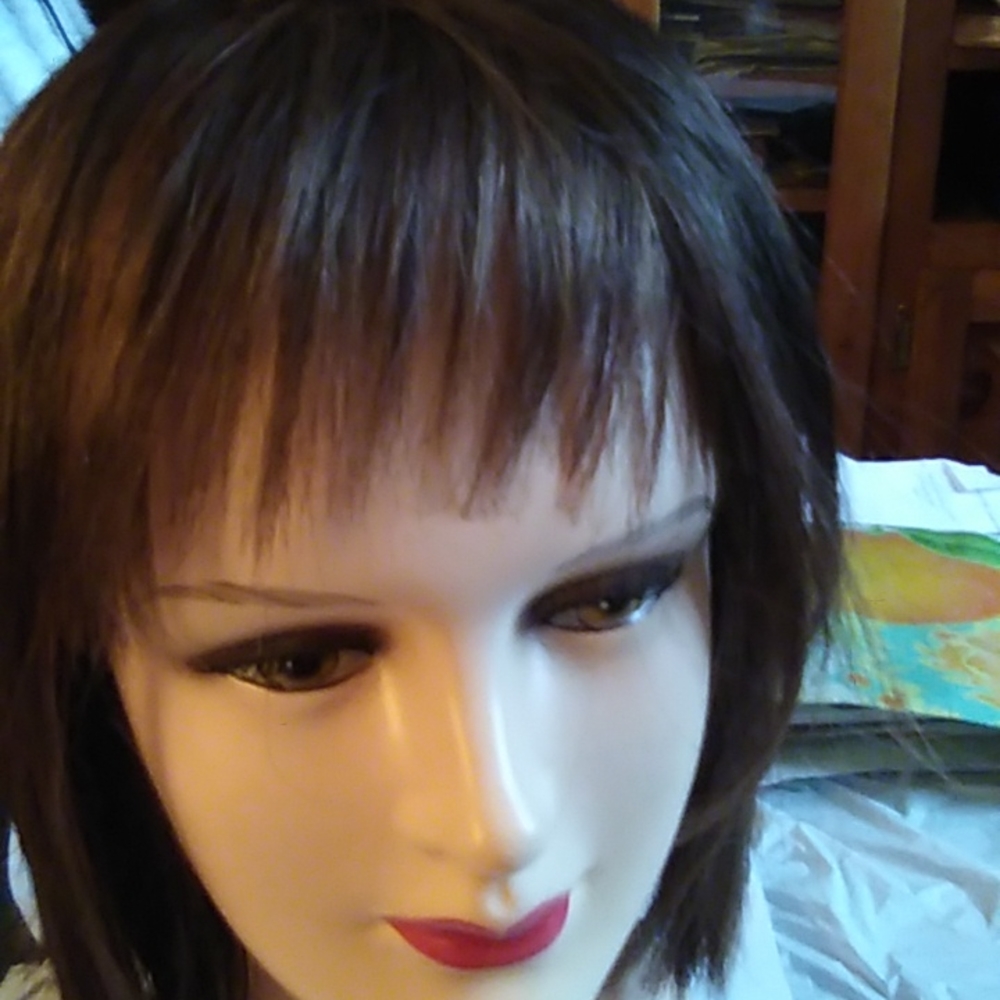 Ladies wig - Picture 3 of 8